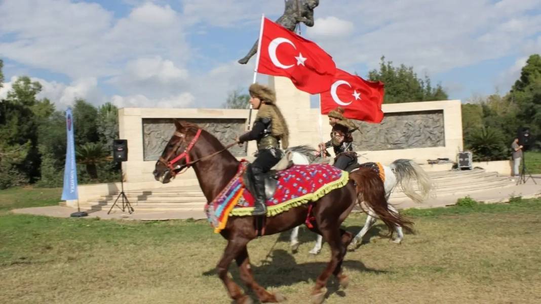Akdeniz Üniversitesi'nde Yörük Ateşi Yandı 4